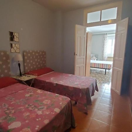Hostal Martes Cáceres Plaza Mayor - Tercer piso SIN ascensor Exterior foto