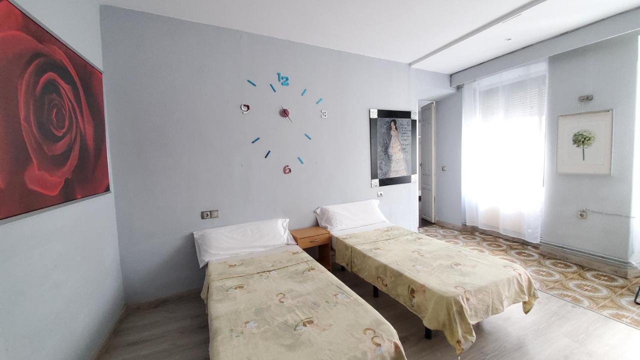 Hostal Martes Cáceres Plaza Mayor - Tercer piso SIN ascensor Exterior foto