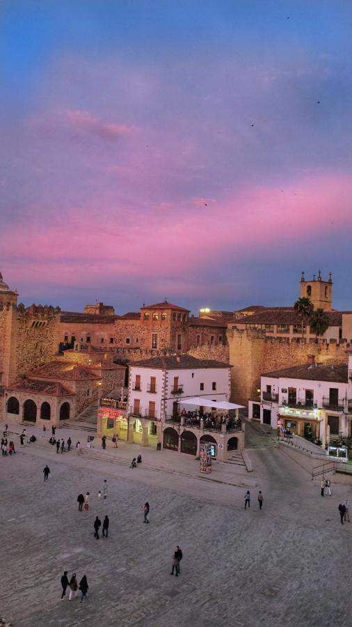 Hostal Martes Cáceres Plaza Mayor - Tercer piso SIN ascensor Exterior foto